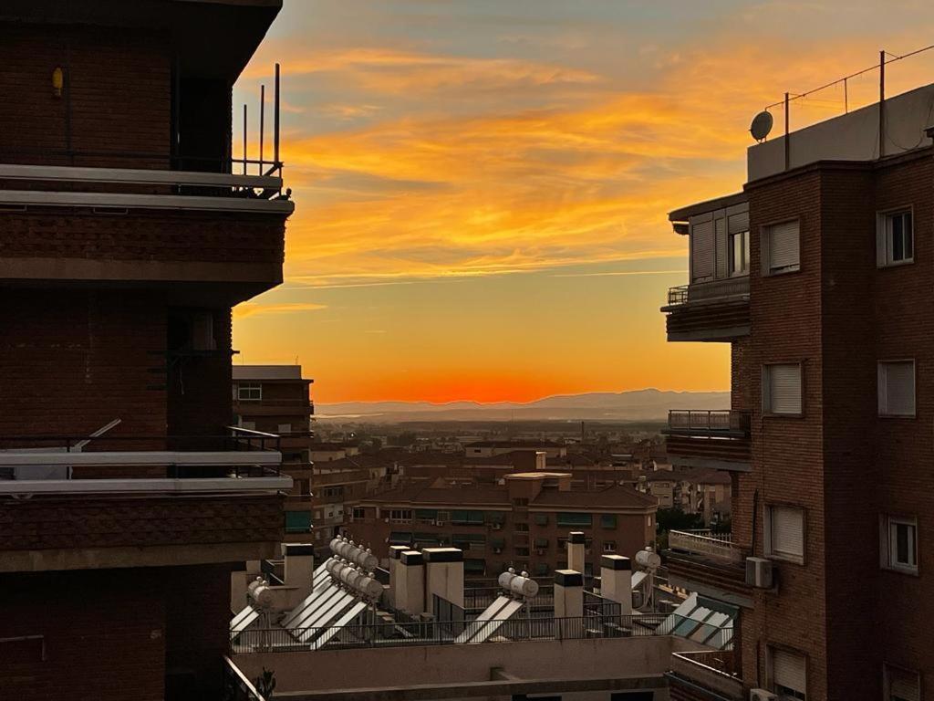 Precioso Apartamento. Buenas Vistas Y Tranquilidad Appartamento Granada Esterno foto
